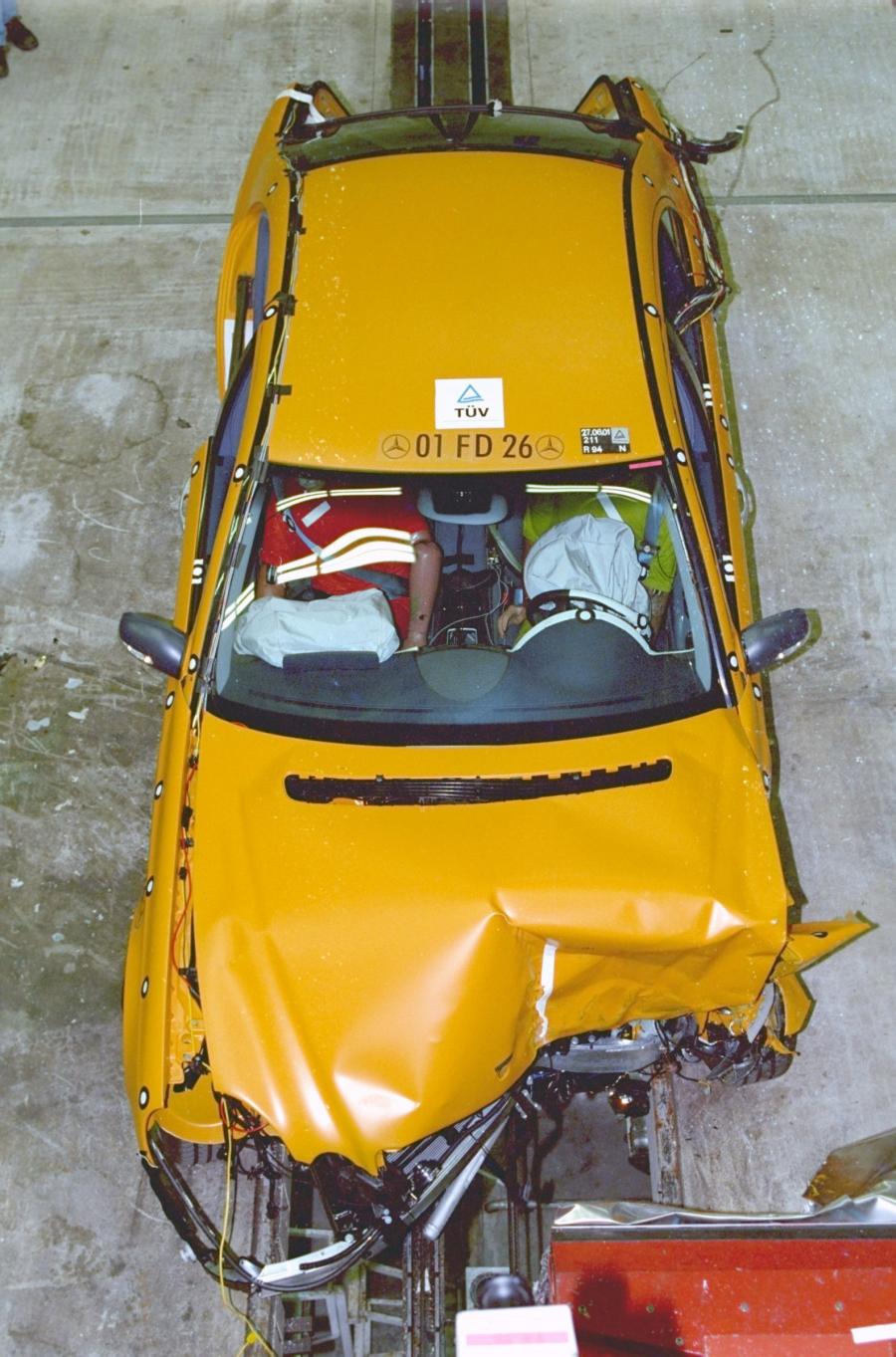  Mercedes-Benz E-Class 2002 года  (фото 214 из 448)